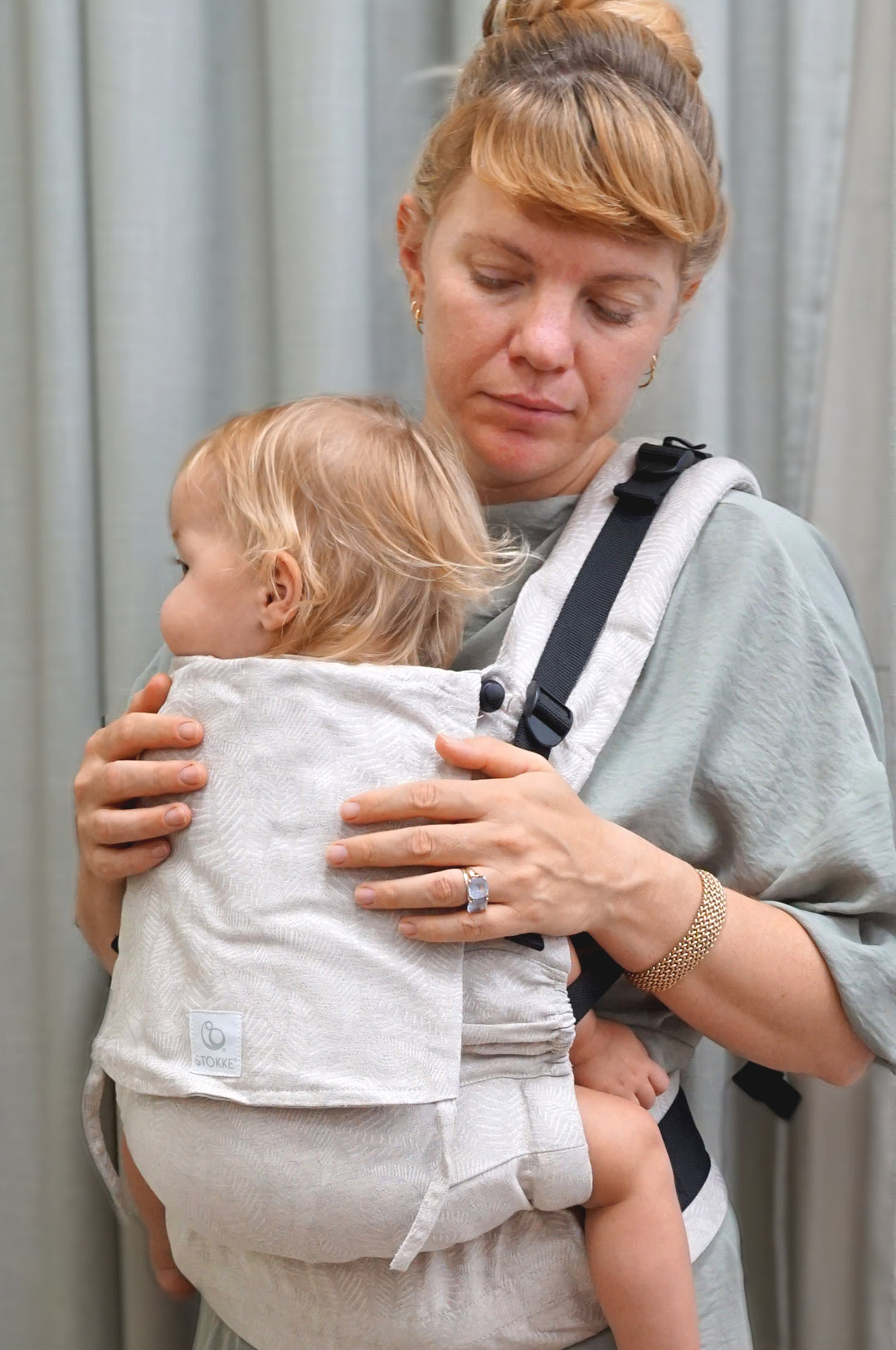 מנשא ילקוט פיזיולוגי מתכוונן Stokke Limas Flex | בז׳ עלים image 0