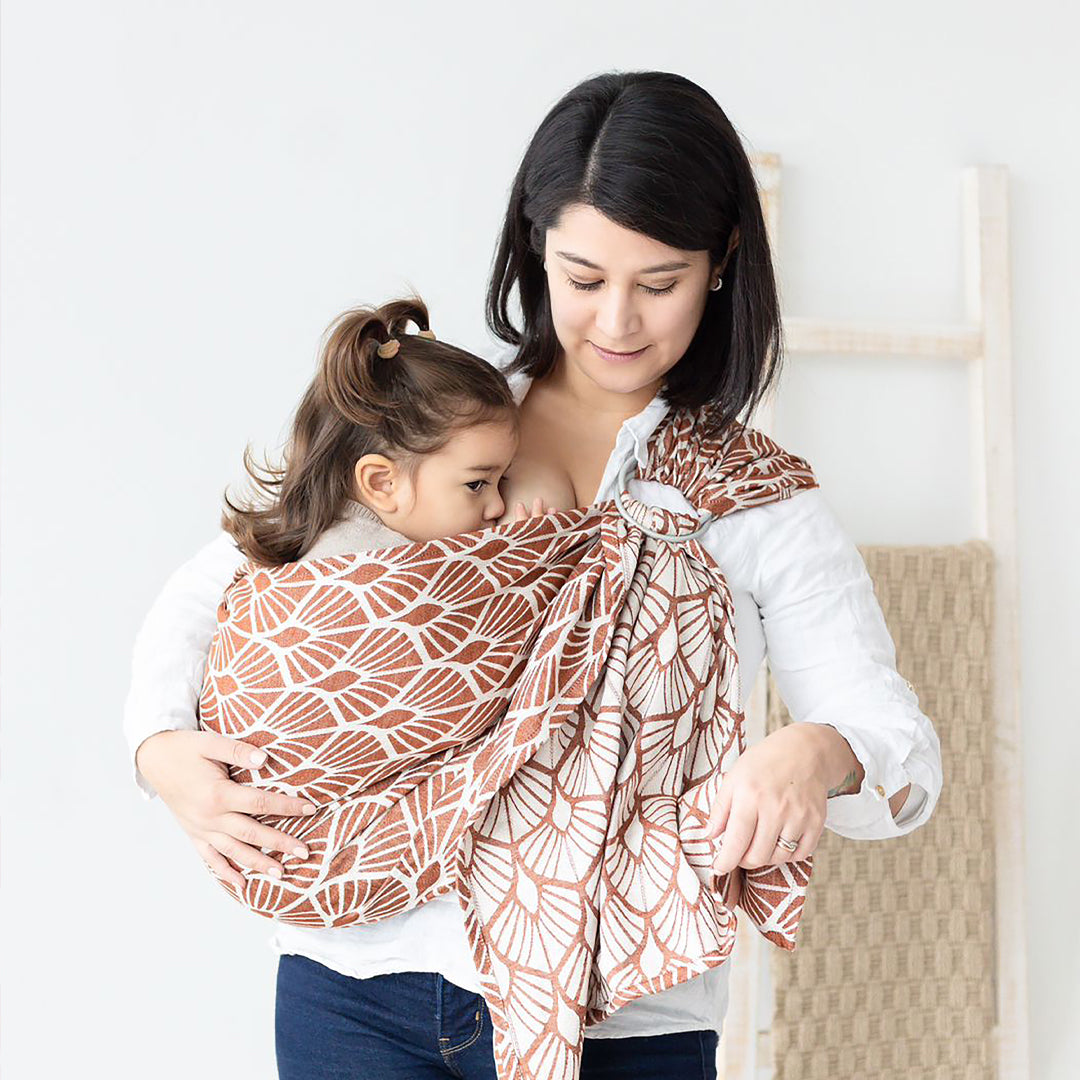 מנשא טבעות פיזיולוגי  Neko Ring Sling | סלוניקי חום image 5
