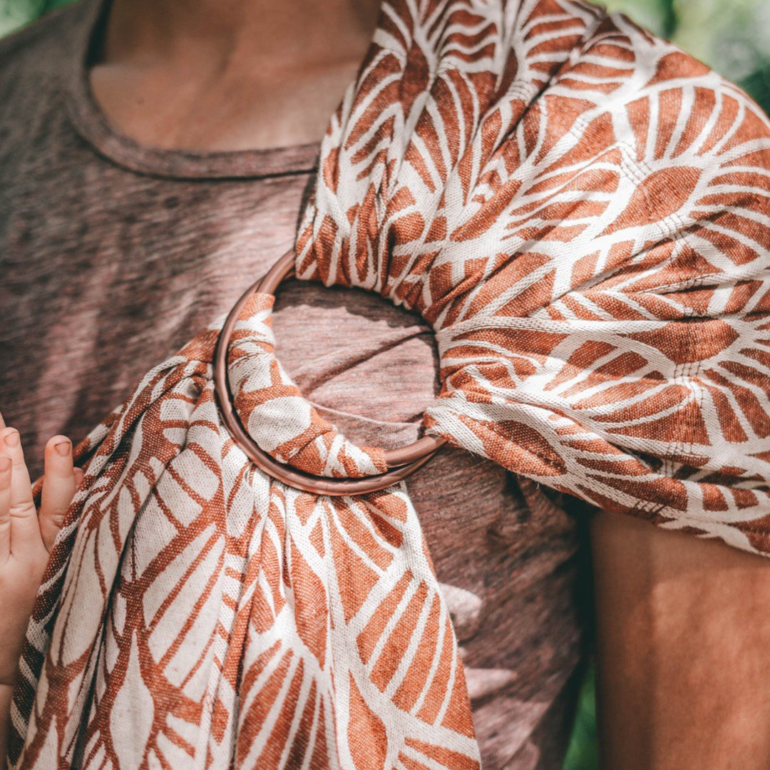 מנשא טבעות פיזיולוגי  Neko Ring Sling | סלוניקי חום image 3